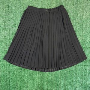 Liz Claiborne Black Pleated Skater Skirt